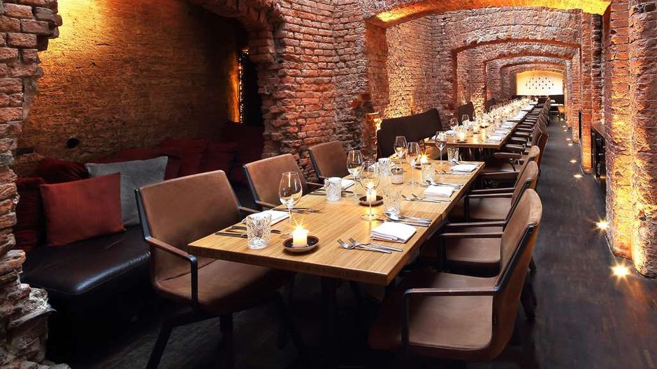 east Hotel Restaurant