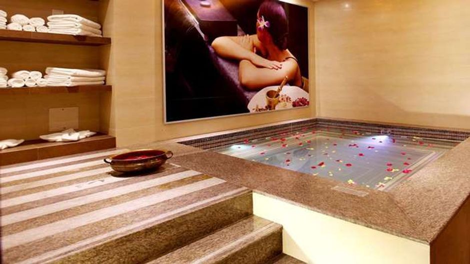 Express Inn Nashik Room
