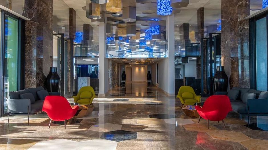 Garza Blanca Resort & Spa Los Cabos Lobby