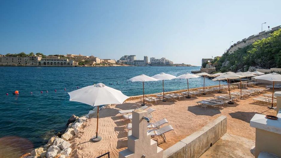 Grand Hotel Excelsior Beach