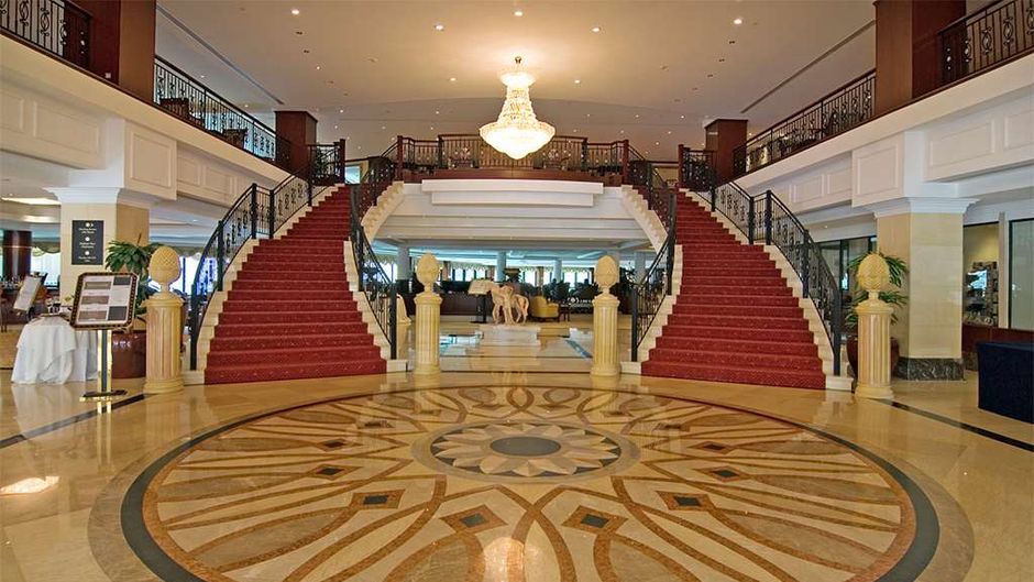 Grand Hotel Excelsior Lobby