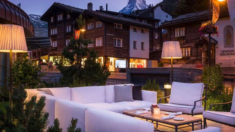 Grand Hotel Zermatterhof Exterior