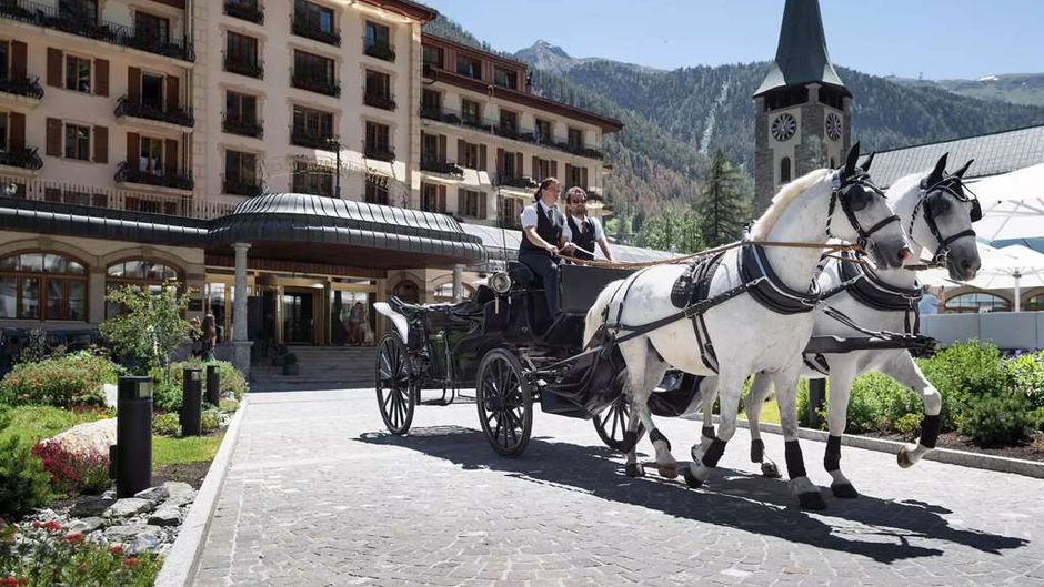 Grand Hotel Zermatterhof Exterior