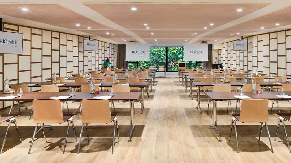 H10 Cubik Restaurant