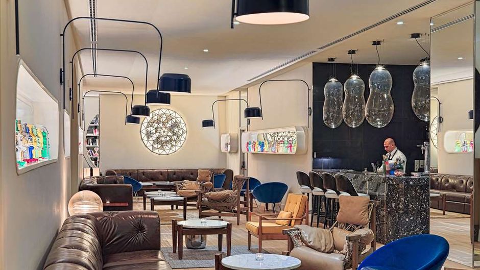 H10 Cubik Restaurant