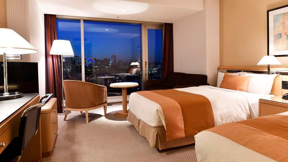 Hotel New Grand Room