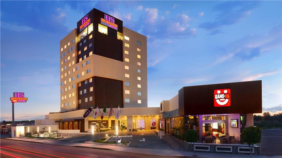 HS HOTSSON Hotel Irapuato Exterior