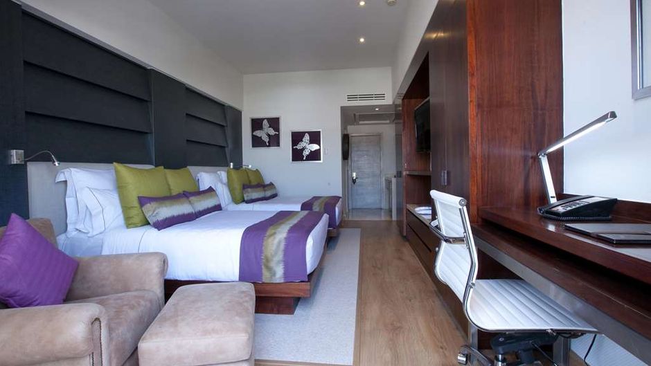 HS HOTSSON Hotel Leon Room