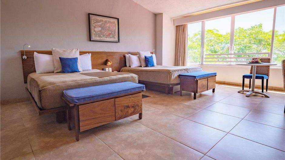 Las Brisas Huatulco Room
