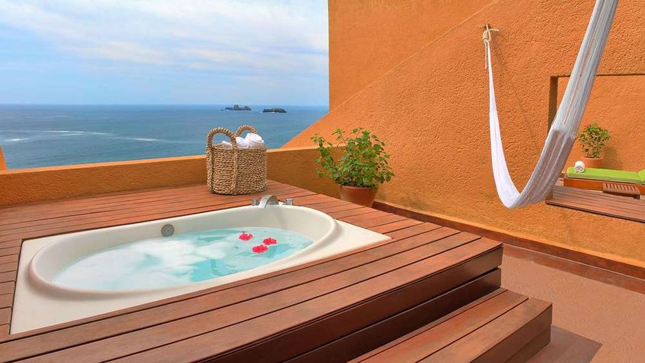 Las Brisas Ixtapa Suite
