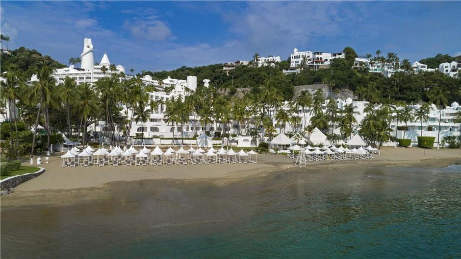 Las Hadas Golf Resort & Marina Beach