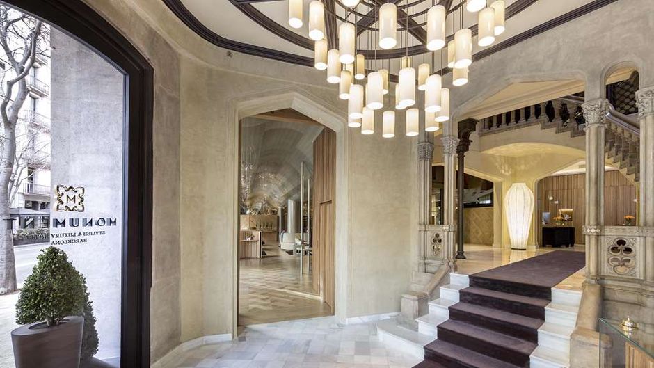 Monument Hotel Lobby