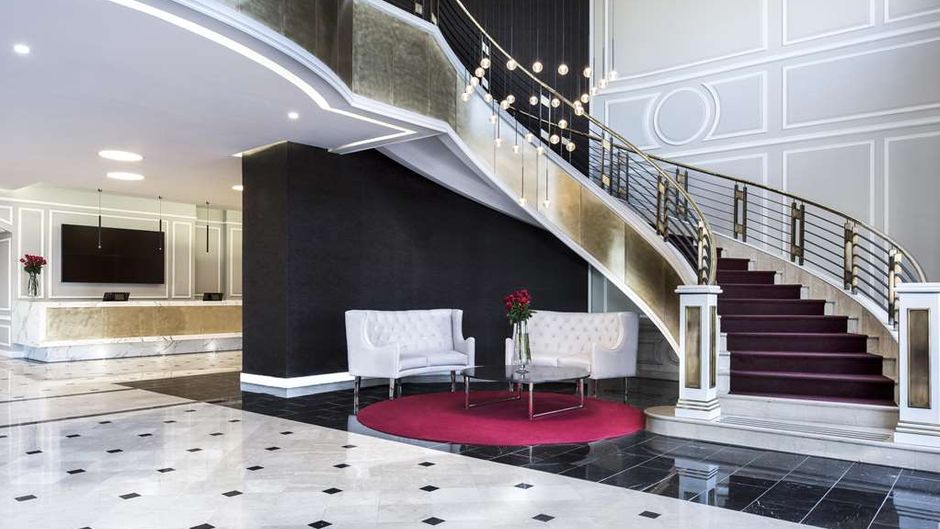 NH Collection Plaza Santiago Lobby