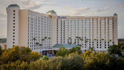 Rosen Plaza Hotel