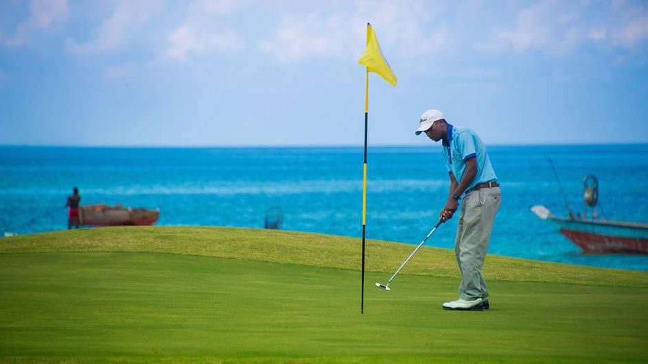 Sea Cliff Resort and Spa Golf