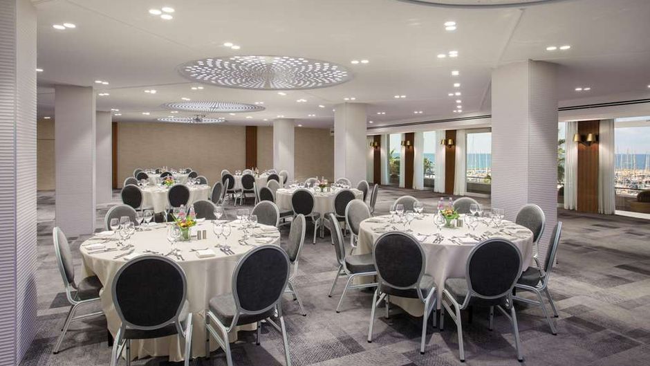 The Carlton Tel Aviv Restaurant