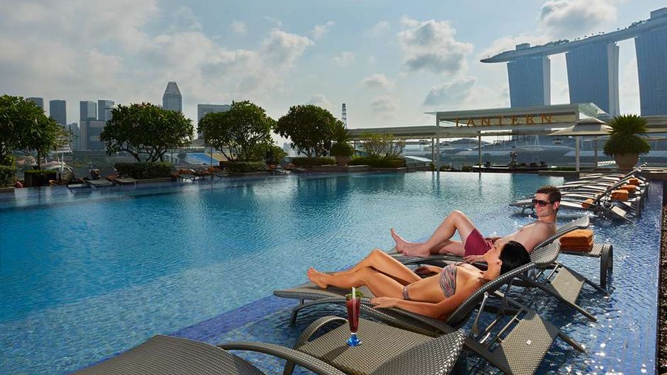 The Fullerton Bay Hotel Singapore Pool