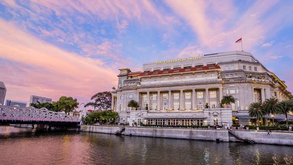 The Fullerton Hotel Singapore Exterior