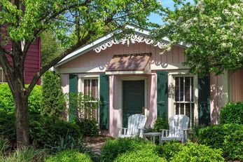 The Inn at Leola Village