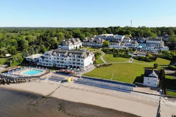 The Water's Edge Resort & Spa