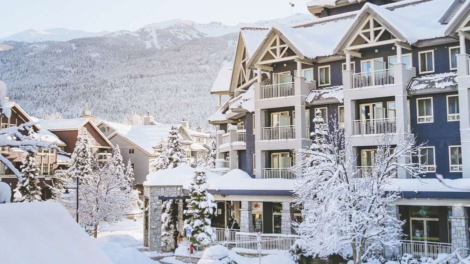 Summit Lodge & Spa Exterior