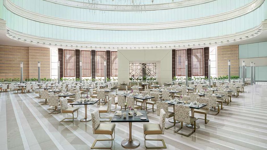 Doubletree By Hilton Jabal Omar Makkah Restaurant