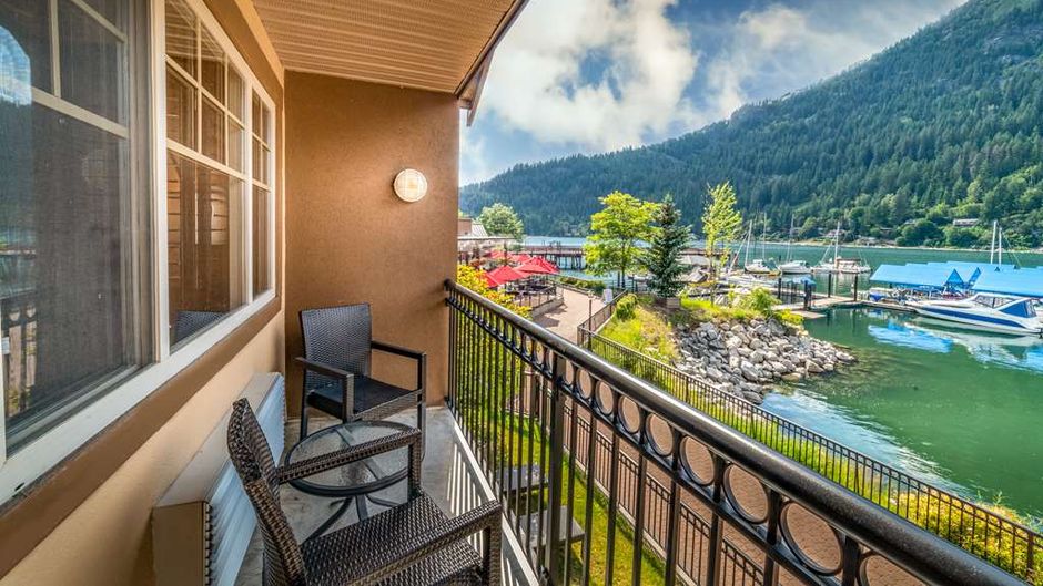 Prestige Lakeside Resort Room