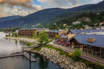 Prestige Lakeside Resort