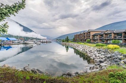 Prestige Lakeside Resort