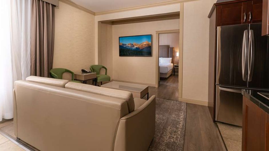 Prestige Harbourfront Resort Suite