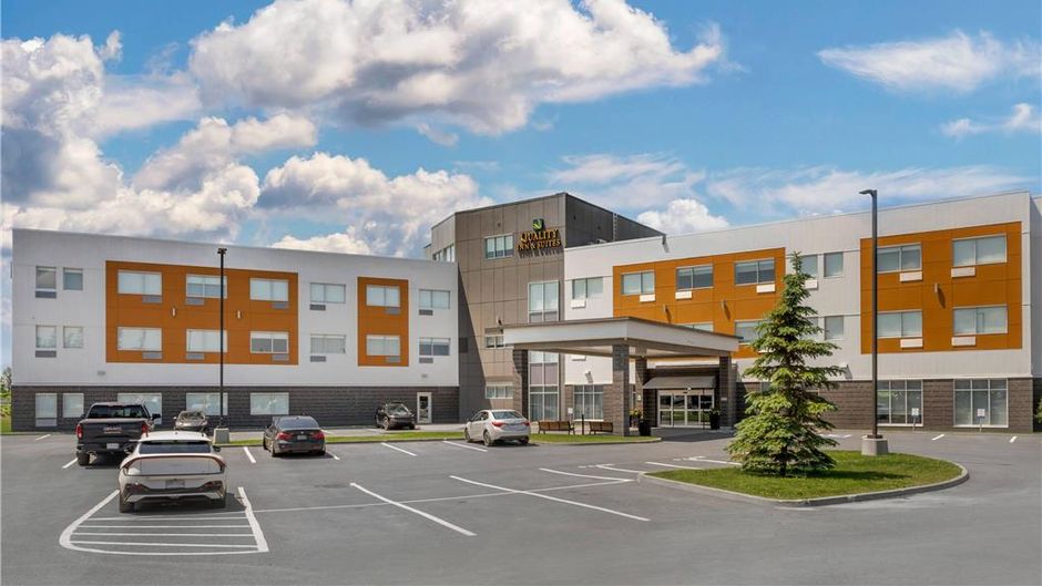 Quality Inn and Suites Mont-Joli Exterior