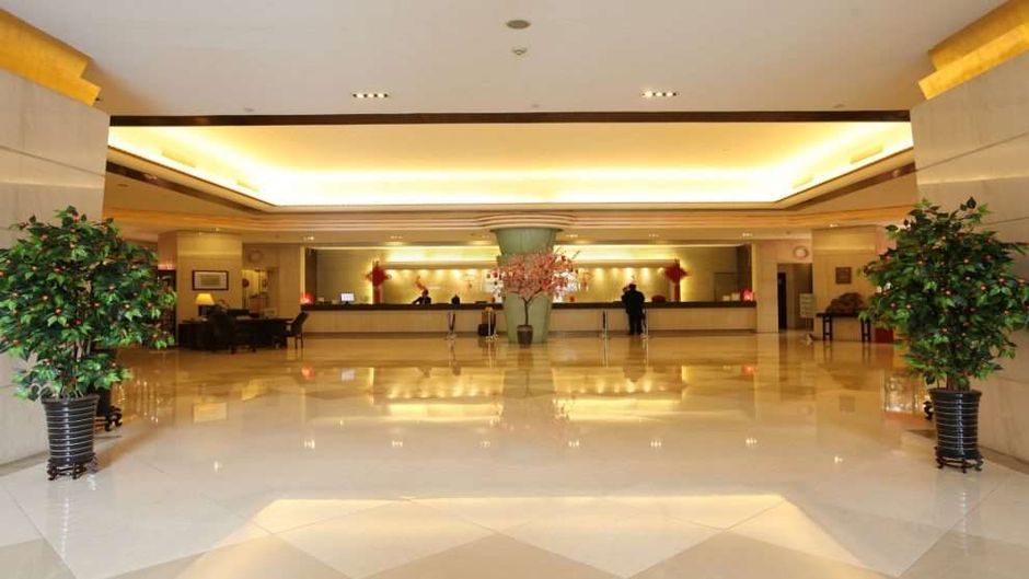 Merry Hotel Shanghai Lobby