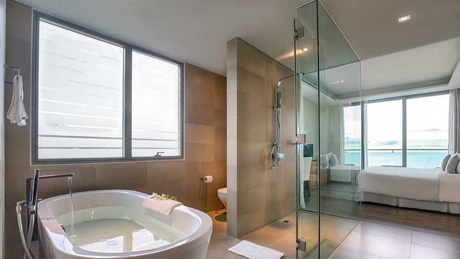 A La Carte Da Nang Beach Suite