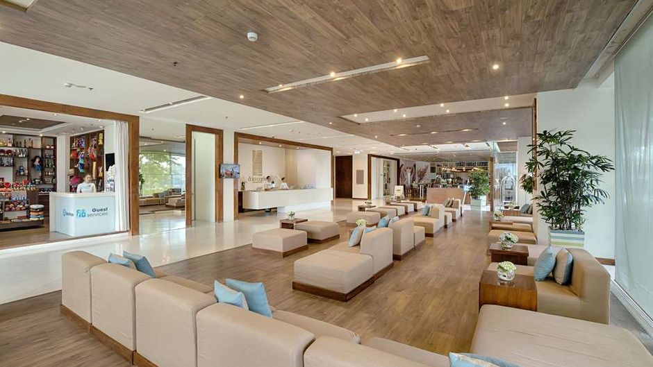 A La Carte Da Nang Beach Lobby