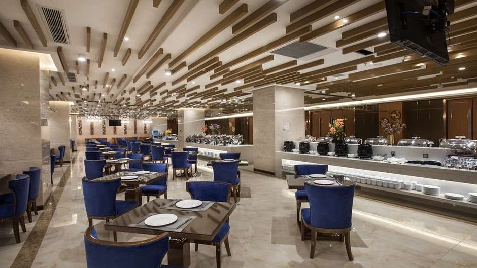 Ramada Plaza by Wyndham Enshi Restaurant