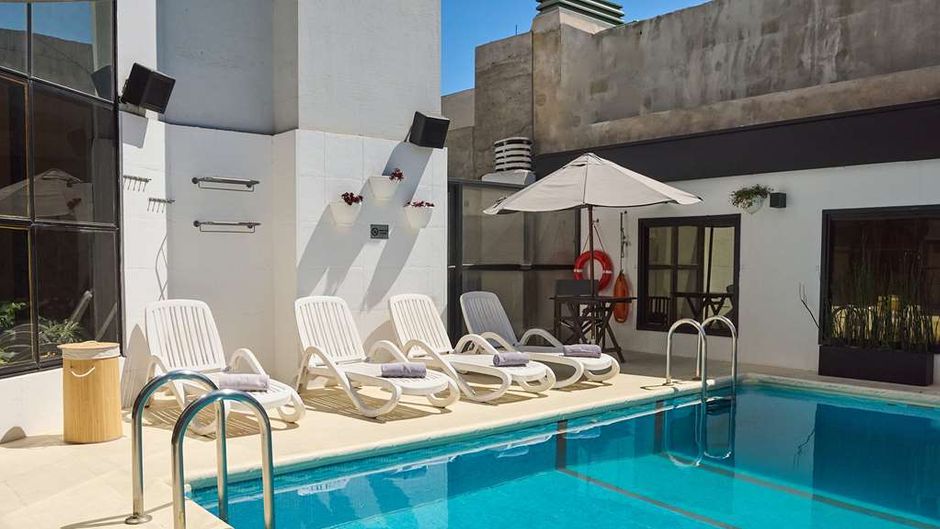 Ramada Buenos Aires Centro Pool