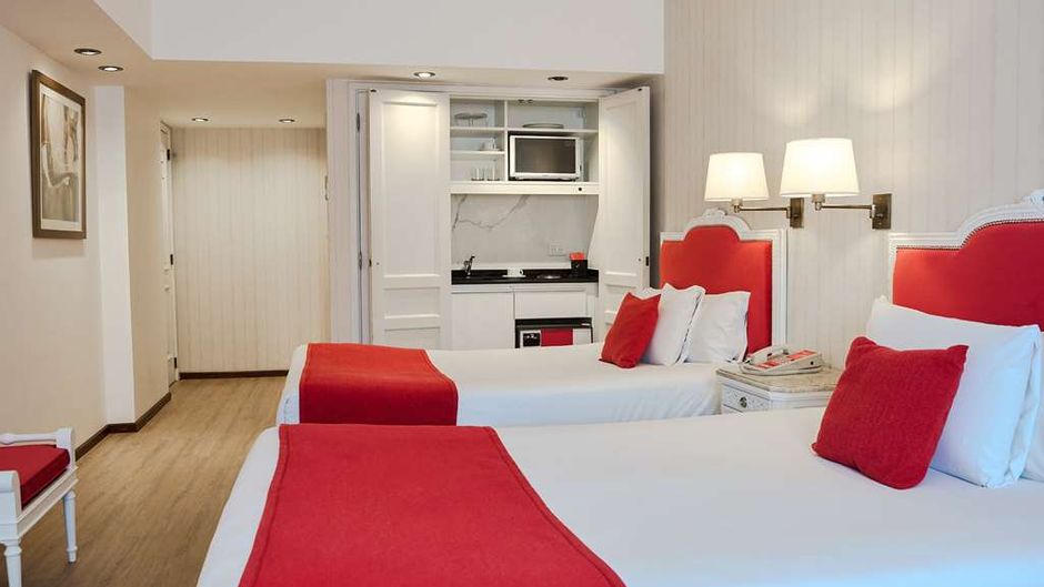 Ramada Buenos Aires Centro Room