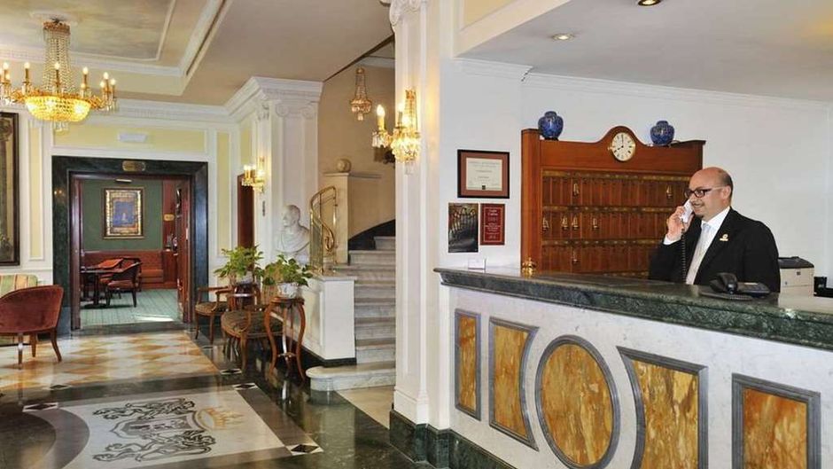Mecenate Palace Hotel Lobby