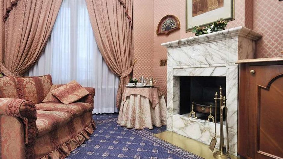 Mecenate Palace Hotel Suite