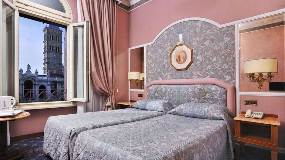 Mecenate Palace Hotel Room