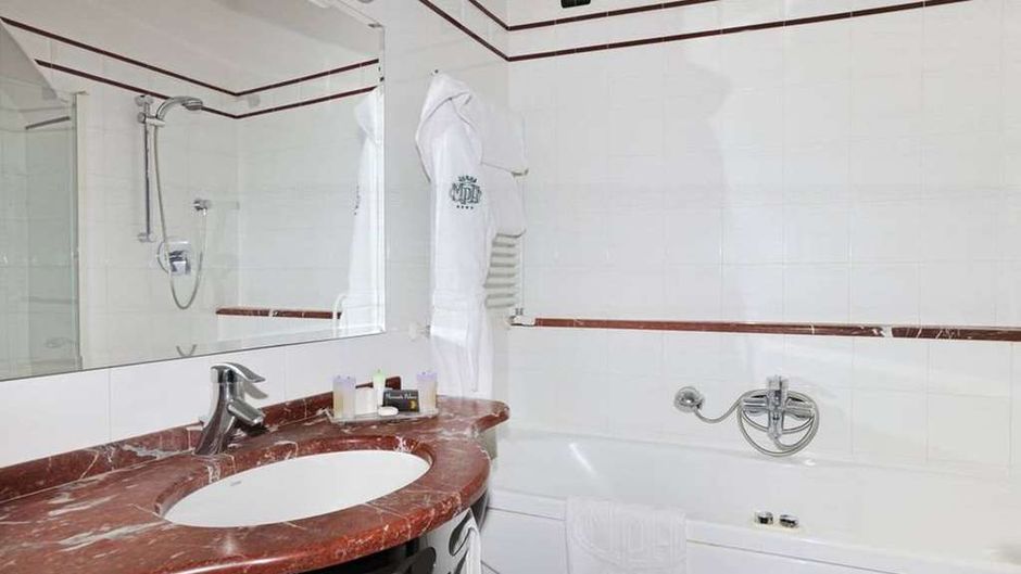 Mecenate Palace Hotel Room