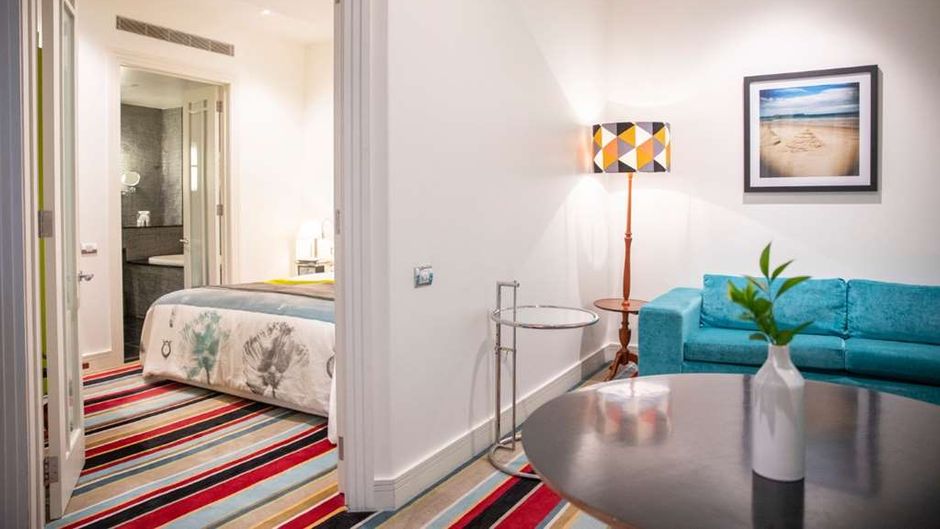 Hotel DeBrett Exterior