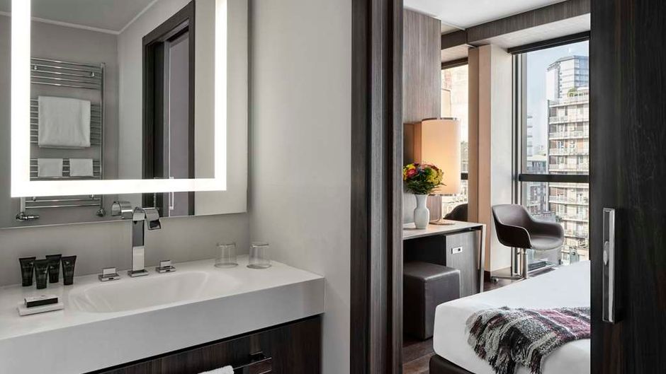 Hyatt Centric Milan Centrale Room