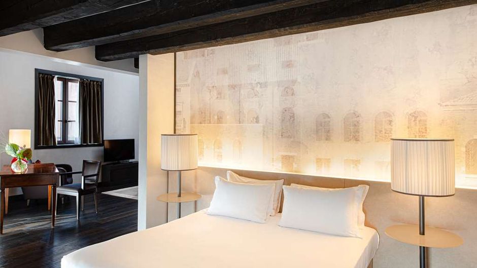 Hyatt Centric Murano Venice Suite
