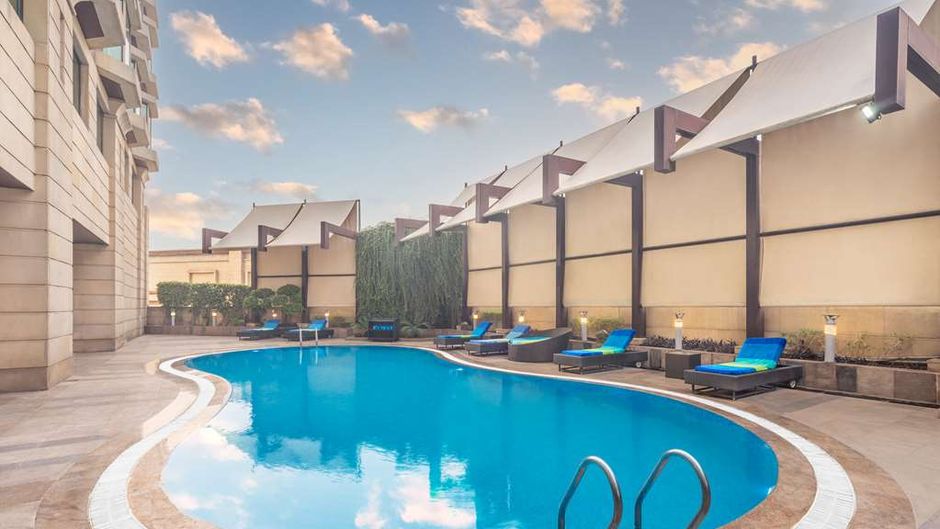 Radisson Blu Hotel Greater Noida Pool