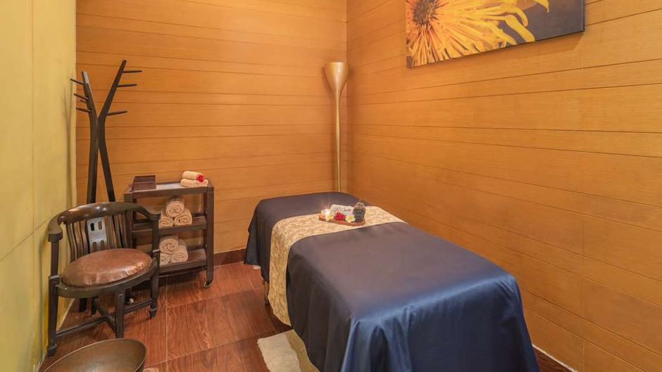 Radisson Blu Hotel Greater Noida Spa