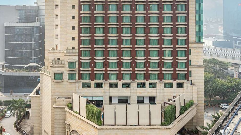Radisson Blu Hotel Greater Noida Exterior