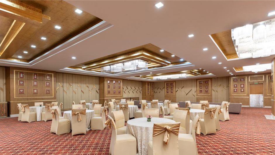 Radisson Blu Hotel Greater Noida Meeting