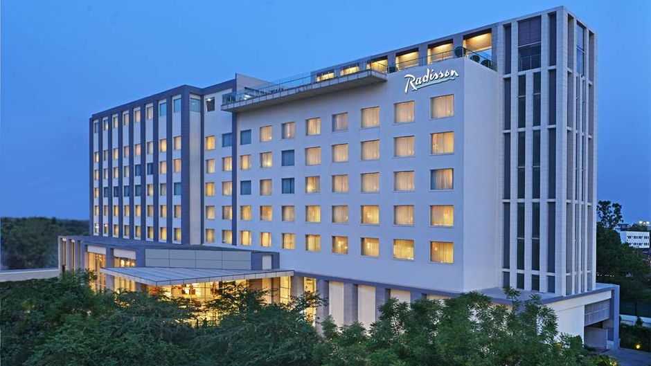 Radisson Hotel Agra Exterior