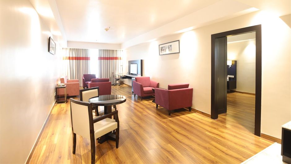 Radisson Hotel Agra Suite